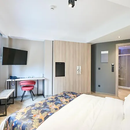 Szálloda The Mavili Urban 3*