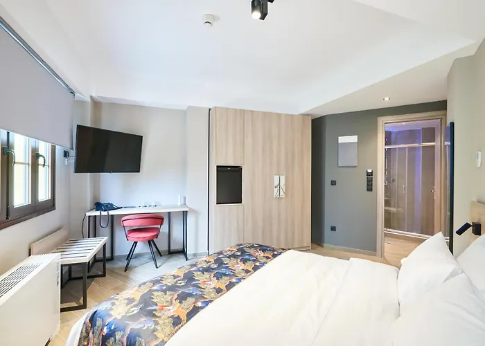 Отель The Mavili Urban 3*