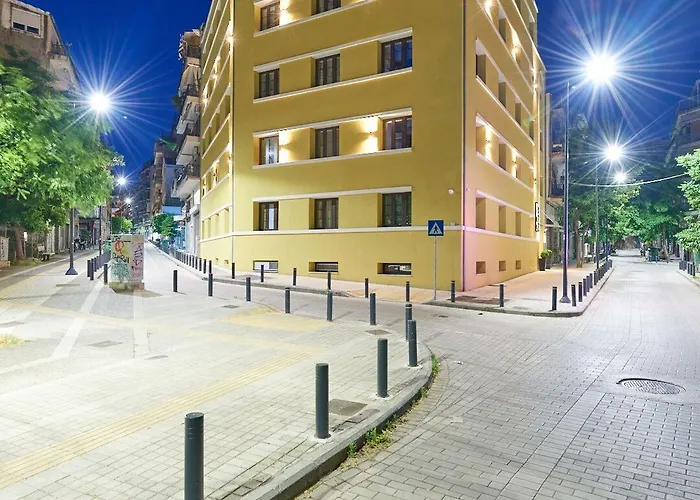 The Mavili Urban Отель