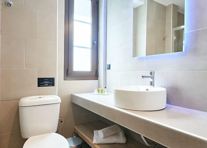 Отель The Mavili Urban