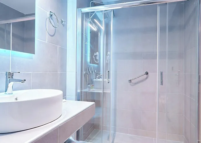 The Mavili Urban 3*